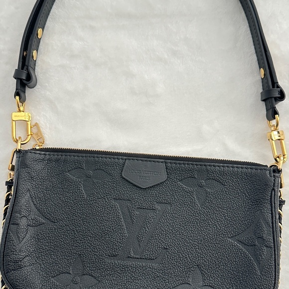 LOUIS VUITTON _ Multi Pochette Accessoires cross-body bag (LIKE NEW) - Picture 5 of 15